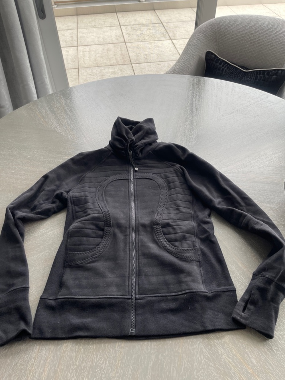 lululemon athletica Black Zip-Up Scuba great condition-smoke/pet free home